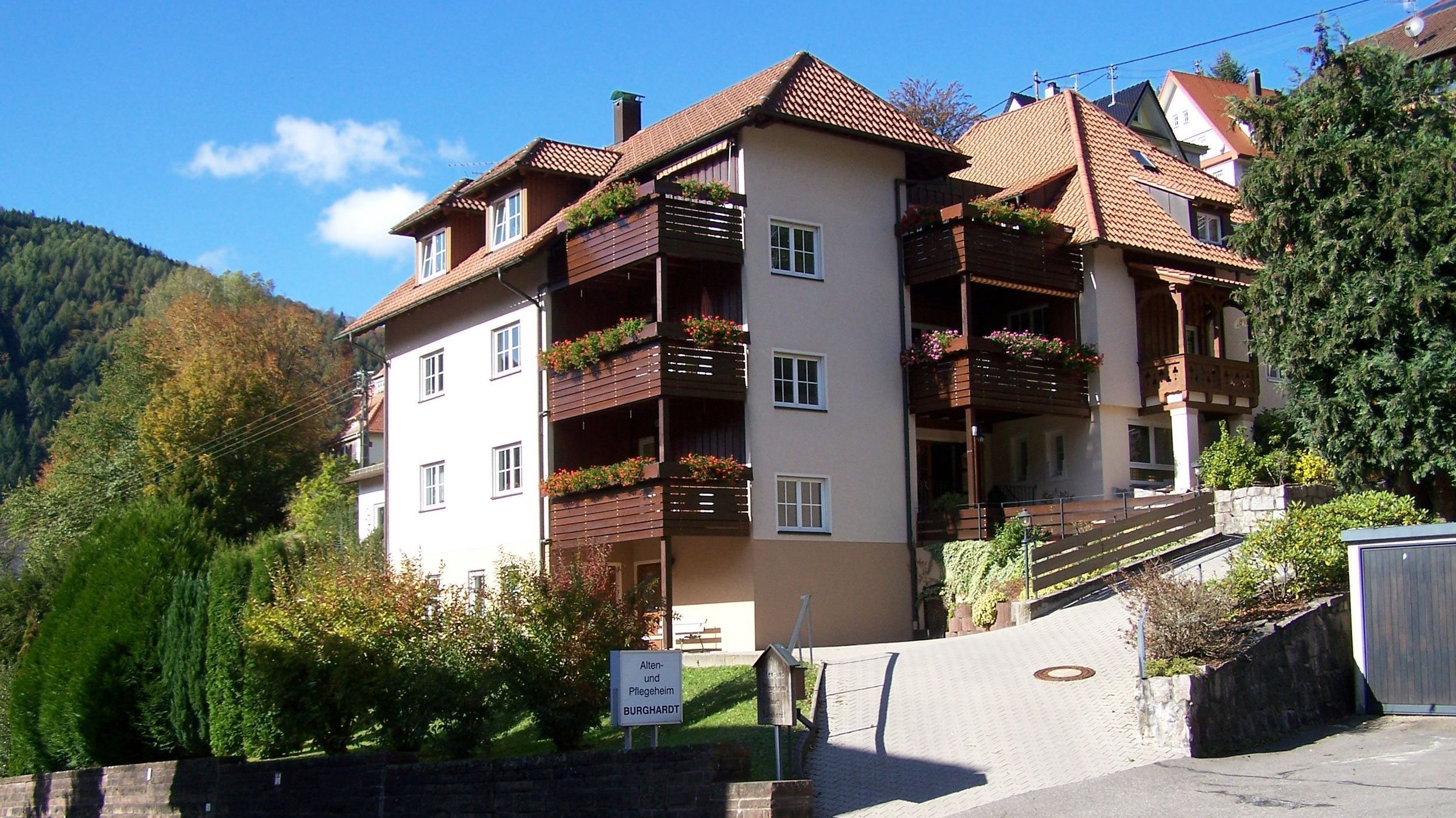 Pflegeresidenz Burghardt in Höfen Pflegeresidenz Burghardt in Höfen